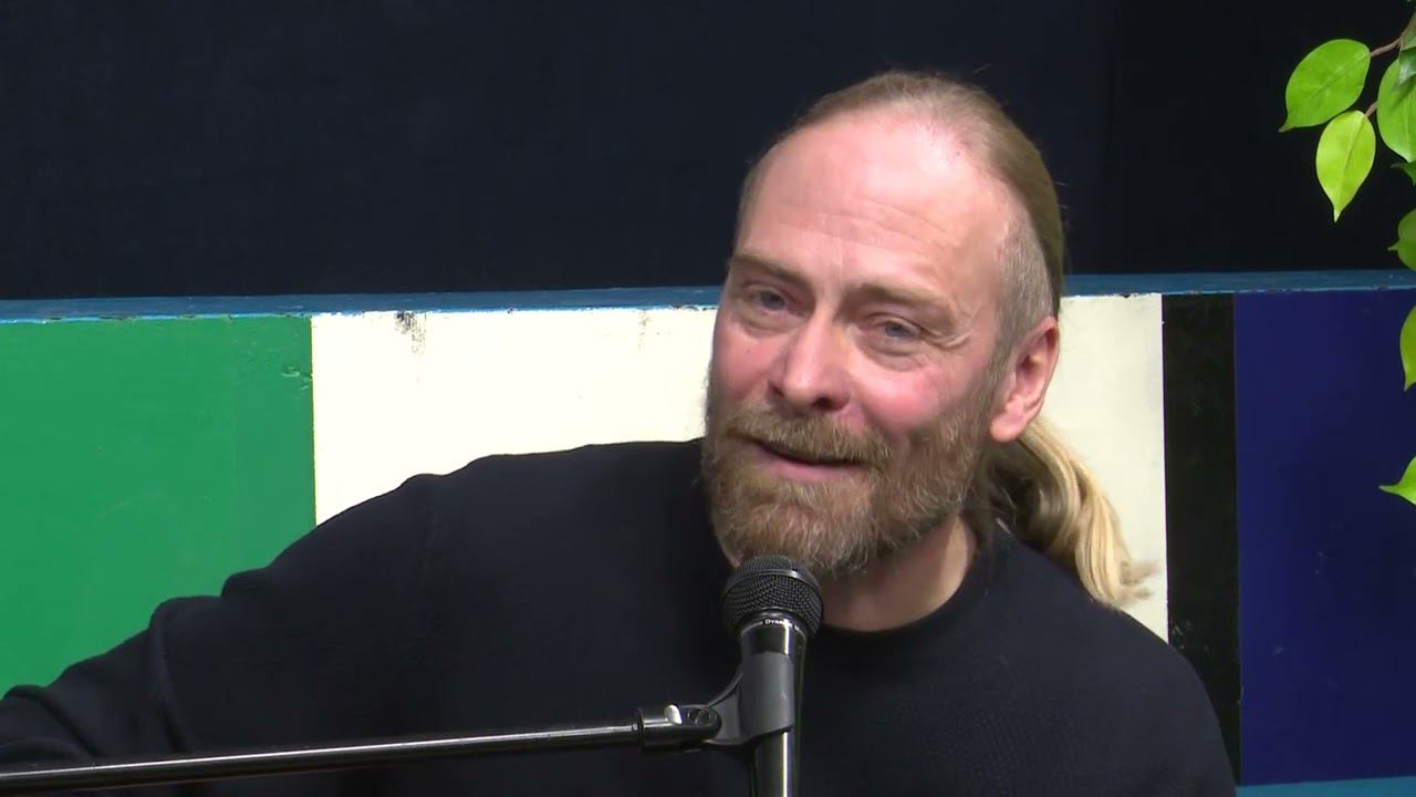 Странник. Поёт Феликс Давыдов смотреть онлайн