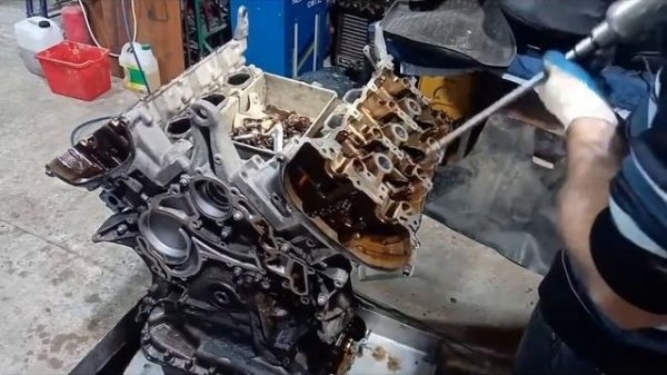 Разборка мотора Мерседес 272 ml350 Mercedes engine disassembly M272 E35; V6 GAS. ENGINE M272 E35