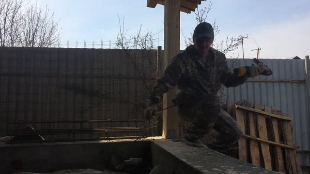 Отделка брашировка столбов деревянного навеса смотреть онлайн