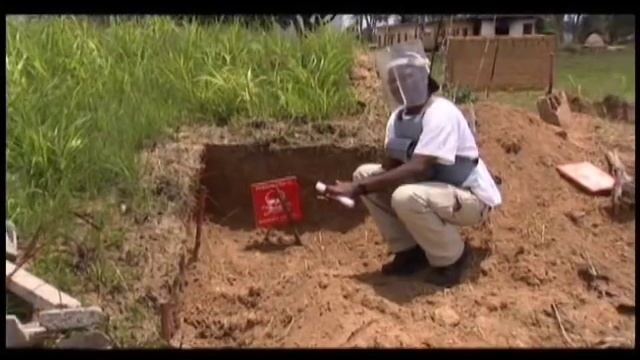 Halo Trust Land Mine Clearance In Huambo - 