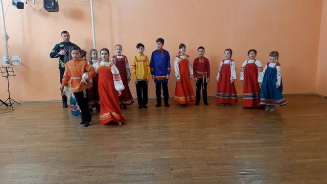 Ансамбль "Семицвет". Русская народная песня "В огороде бел козёл" смотреть онлайн