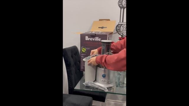 Unboxing Breville the Juice Fountain Plus - Review and Demo смотреть онлайн