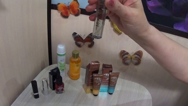 Первое видео на камеру Обзор посылки AVON по7 каталогу