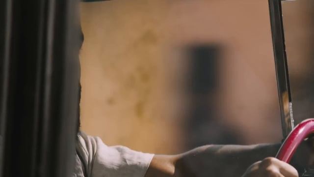 Форсаж 8 2017 г. (Соревнование с местным гонщиком) смотреть онлайн