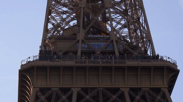 EIFFEL TOWER, Paris France 4K (Tour Eiffel, Trocadero square, Eiffel Tower light show at night) смотреть онлайн