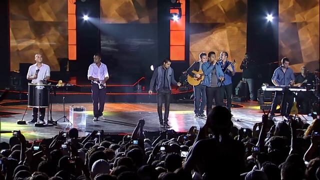 O melhor pedaço - (Part Jammil) - Clipe Oficial - DVD Sorriso 15 Anos смотреть онлайн