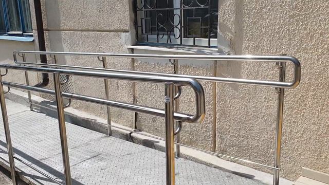 Пандус для маломобильных групп (МГН) смотреть онлайн