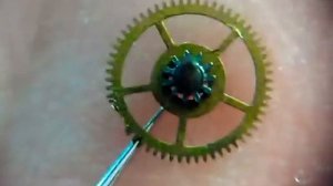 Какие поломки бывают с часами.Восток 17 камней .