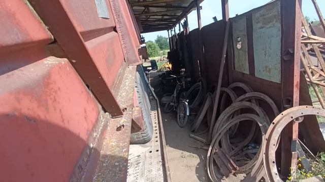 ВІДВЕЗЛИ БОЧКУ НА ХАРКІВСЬКУ СВИНОФЕРМУ , КУПИЛИ ГНОЄРОЗКИДАЧ ПРТ 7 смотреть онлайн