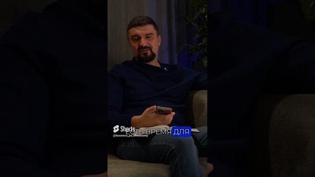 ВРЕМЯ ВОЕВАТЬ ИЛИ НИКОГДА НЕ ОСТАНАВЛИВАЙСЯ, КОГДА НУЖНО БЕЖАТЬ смотреть онлайн