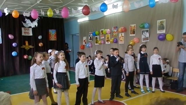 Праздник посвященный Дню Победы.Быковская начальная школа №15. часть 1 смотреть онлайн