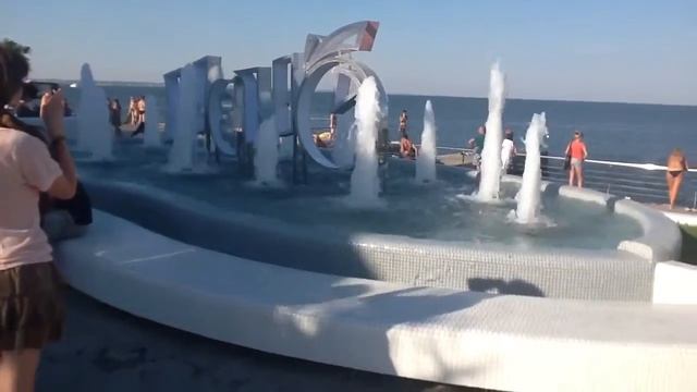 Набережная в Одессе. Пляж Ланжерон. смотреть онлайн