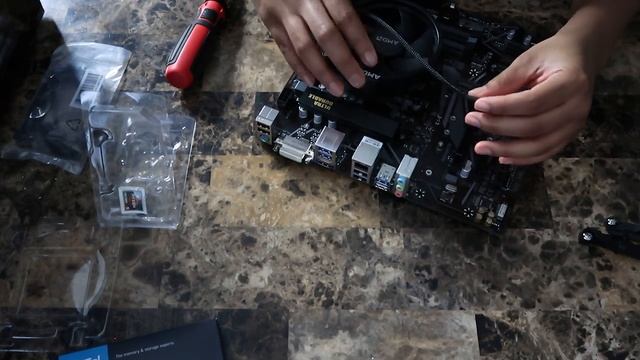 Building My FIRST Gaming & Editing PC! (2022) смотреть онлайн