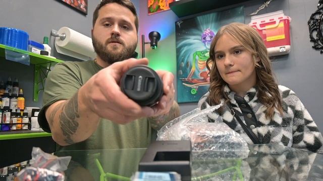 Canon EOS R100 unboxing and comparison to Nikon Z30 #canon #nikon #camera #unboxing смотреть онлайн