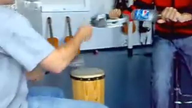 Impoviserede trommer смотреть онлайн