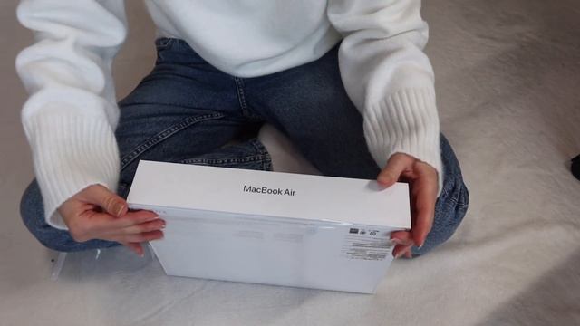 VLOG｜mini House tour & Unboxing new MacBook Air (minimal edit ver.) смотреть онлайн
