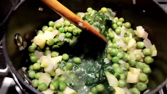 Kids Healthy Green Peas Soup  #rebelrecipe #supergreensoup #healthyrecipes #healthygreensoup