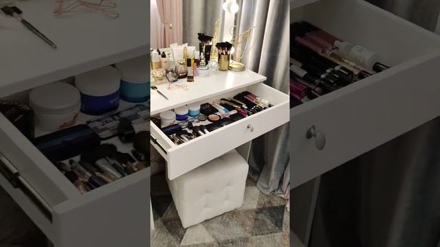 Гримерный столик с зеркалом и лампочками 1Р80 смотреть онлайн