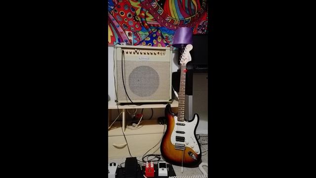 My Squier Super Duper Strat смотреть онлайн