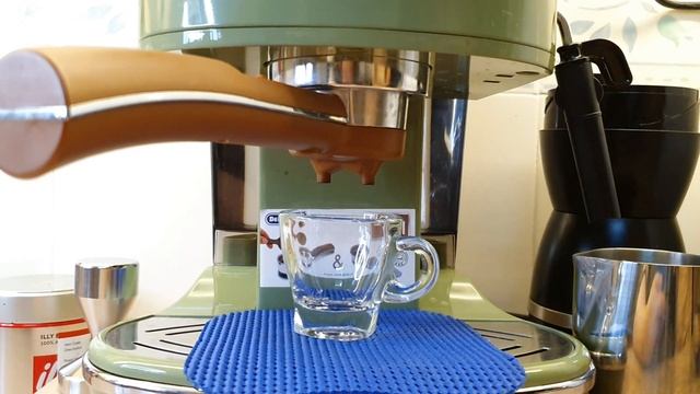 My Coffee Routine смотреть онлайн