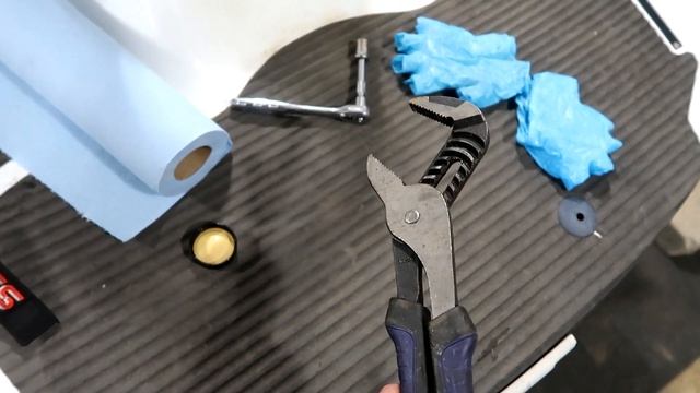 Yamaha VX 1100 - Oil And Filter Change For The Jet Ski