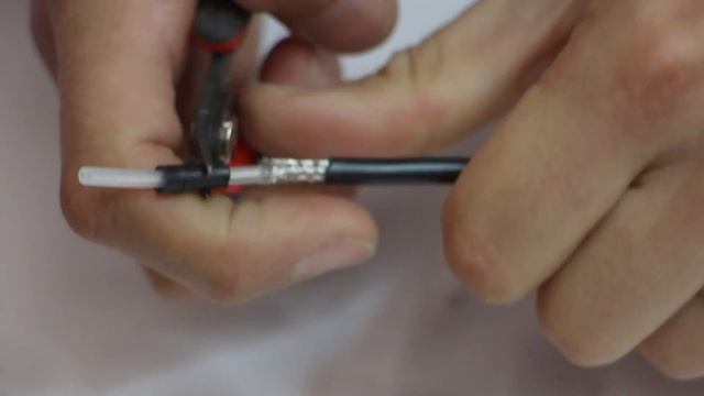 Rugged Radios: How to Install a UHF Connector смотреть онлайн