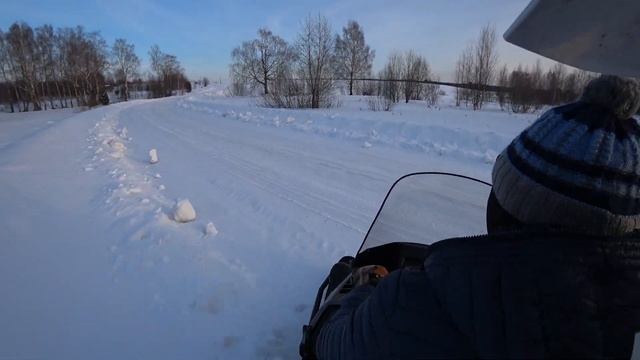 Заброшенная Деревня на Снегоходе Yamaha Viking (Ямаха Викинг) смотреть онлайн