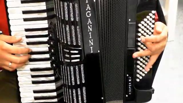 Akkordeon Paganini Super III Made in Italy Video Klangprobe смотреть онлайн