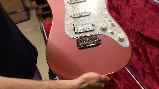 Unboxing Ibanez Prestige AZ2204-HRM