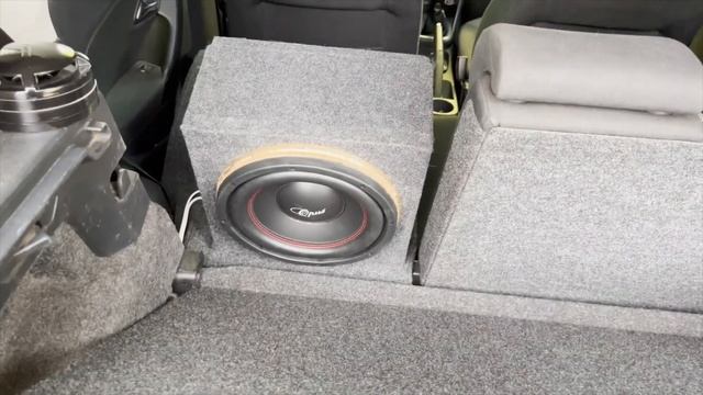 Автозвук VW Polo,прокладка силового кабеля смотреть онлайн