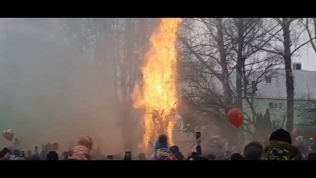 Сжигание чучела на Масленицу. Быханов сад смотреть онлайн