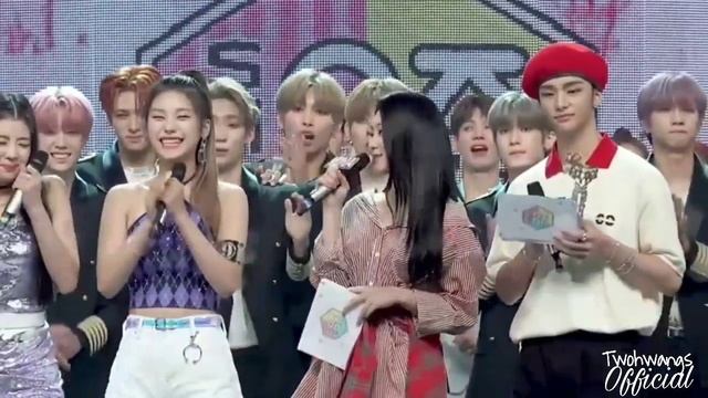 [ HYUNJIN YEJI ] 2HWANG MOMENT Part 1