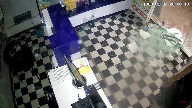 Telefon Do'konga og'irlikka tushgan odam смотреть онлайн