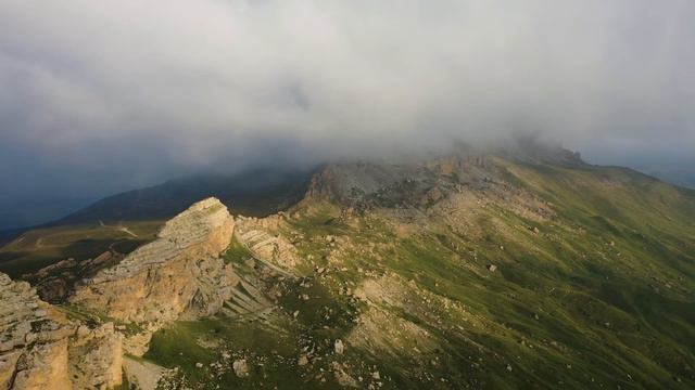 Туман над плато Бермамыт. Кавказ смотреть онлайн