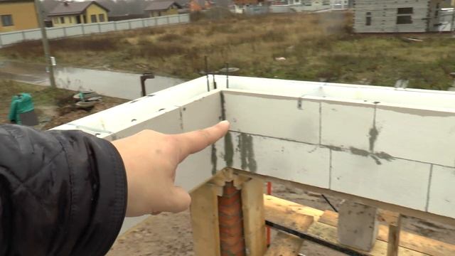 Как правильно сделать армопояс по стенам из газобетона.