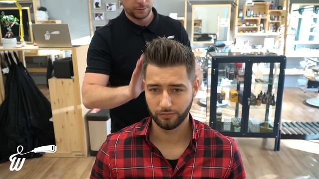 Jak używać pomad Uppercut Deluxe - Układanie fryzury luźnej roztrzepanej смотреть онлайн