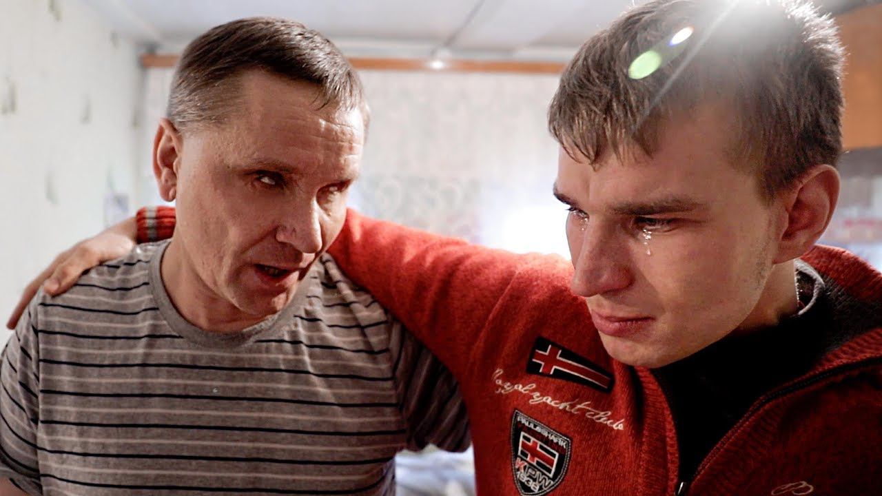 Слепоглухой Саша получил письмо. Серёга заплакал. Лёха на сене. смотреть онлайн