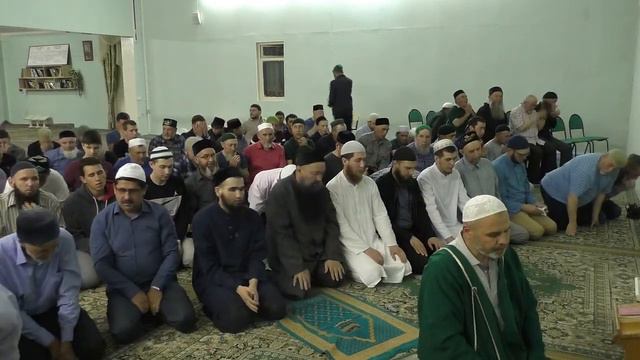 Таравих намаз в "Ак мечети" смотреть онлайн