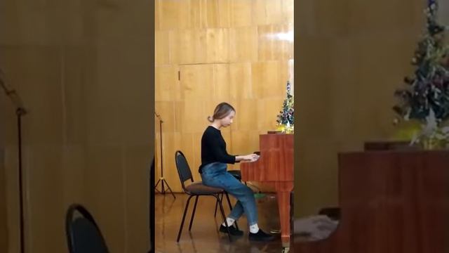 Гурлит. Менуэт фа мажор. исполняет Алимкулова Эльза смотреть онлайн