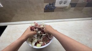 Рецепт свиного шашлыка! Лучший маринад для шашлыка. Сочный и вкусный шашлык, мариную только так!