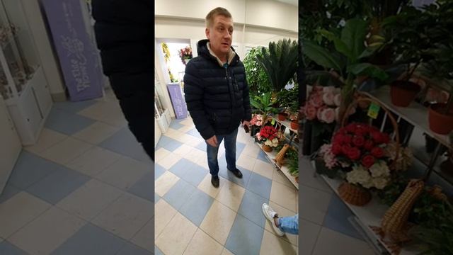 ВЫ ОТКУДА ПАРНИ? С КАКОЙ ПЛАНЕТЫ?(НЕВОШЕДШЕЕ) смотреть онлайн