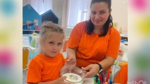 Опыты и эксперименты - молоко, фломастеры и ватный диск.