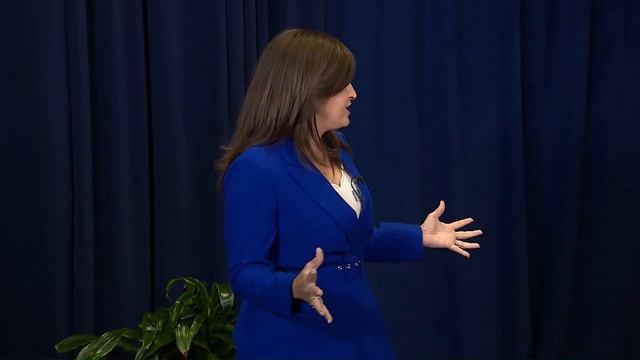 How Pivotal Moments Shape Our Lives | Eileen Vélez-Vega | TEDxRiverOaks смотреть онлайн