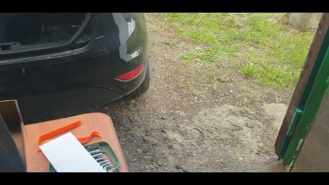 Замена штатных динамиков в Ford Fiesta на DL Audio Raven 165 смотреть онлайн