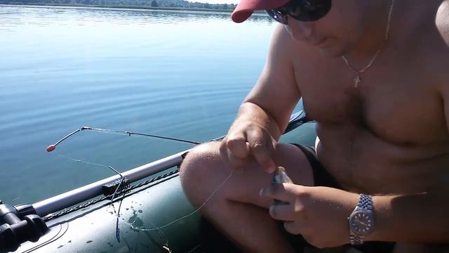 Рыбалка с лодки на белую рыбу в Дериевке. смотреть онлайн