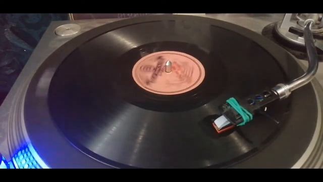 К. И. Шульженко и джаз-орк. п/у Якова Скоморовского - "Андрюша" смотреть онлайн