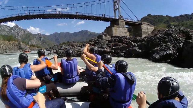 Сплав по порогам Катуни, 4 сложность. Вид с берега. смотреть онлайн