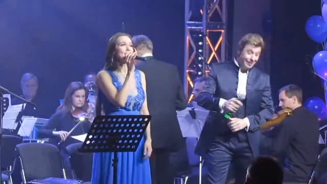 Карина Чепурнова, Денис Яковлев "Грустить не надо" смотреть онлайн