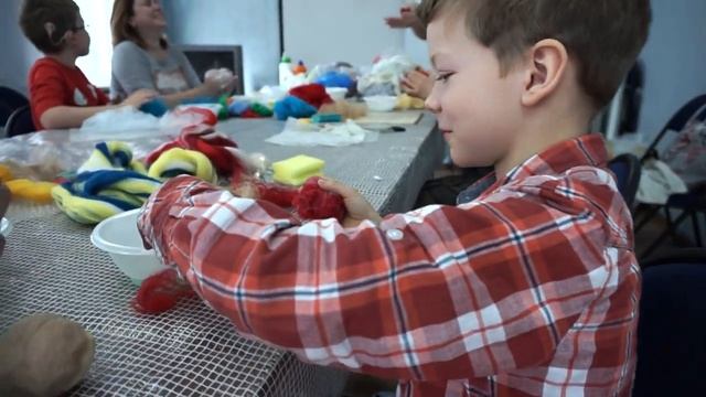 Валяем пасхальные яйца из шерсти смотреть онлайн