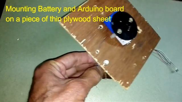 Arduino UNO Propeller LED Analog Clock смотреть онлайн